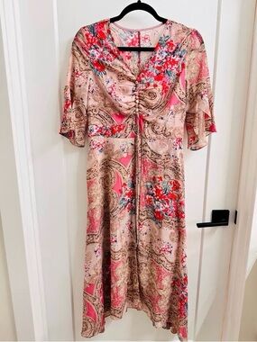 Pink Paisley Midi Dress with Button-Front Detail